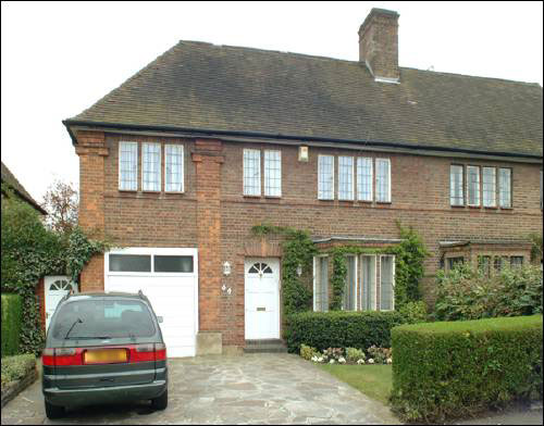 44 Middleway